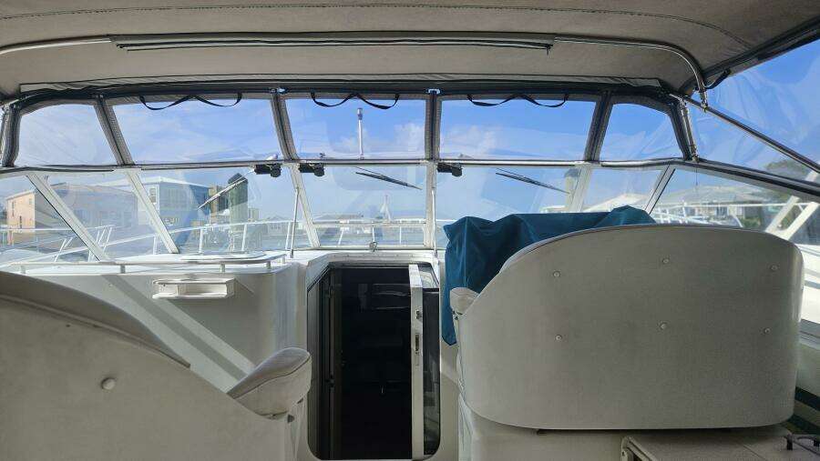 1990 Trojan 11M Express