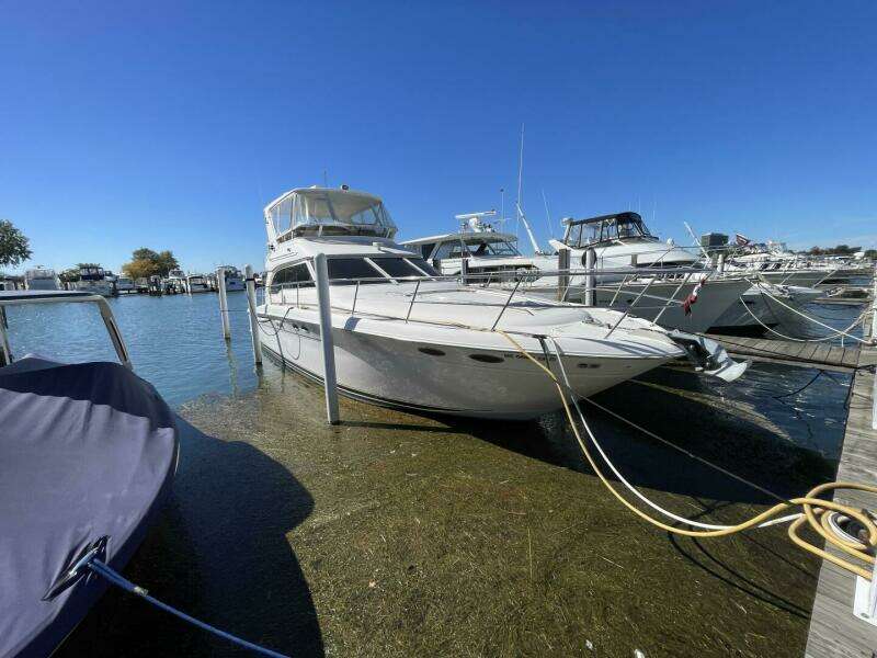 1998 Sea Ray 480 Sedan Bridge