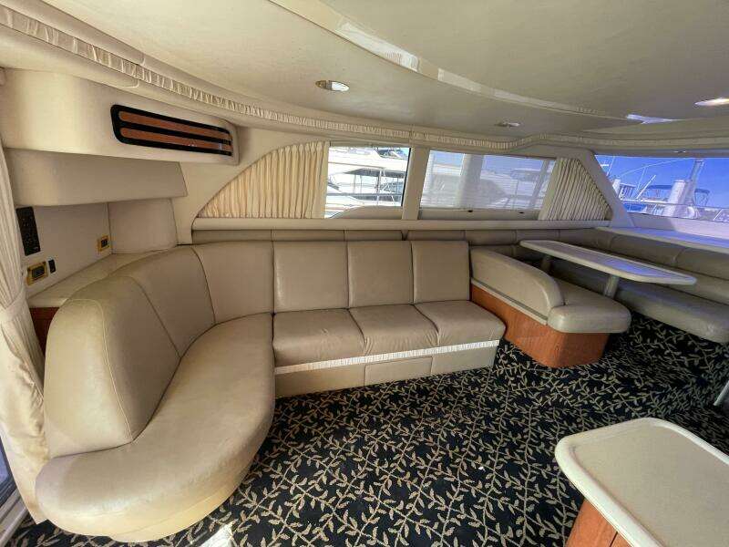 1998 Sea Ray 480 Sedan Bridge