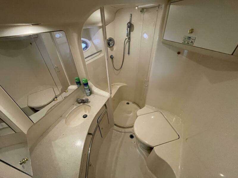 1998 Sea Ray 480 Sedan Bridge