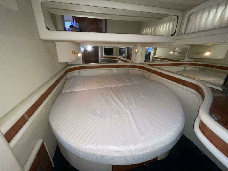 1998 Sea Ray 480 Sedan Bridge