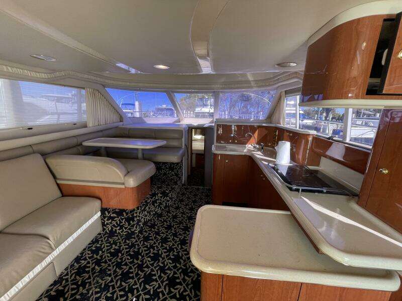 1998 Sea Ray 480 Sedan Bridge