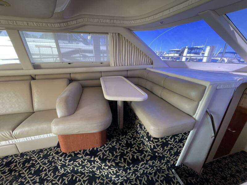 1998 Sea Ray 480 Sedan Bridge