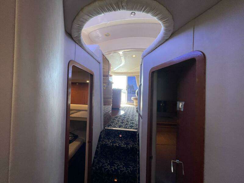 1998 Sea Ray 480 Sedan Bridge