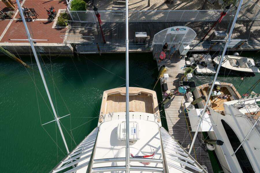 2006 Viking 68 Convertible