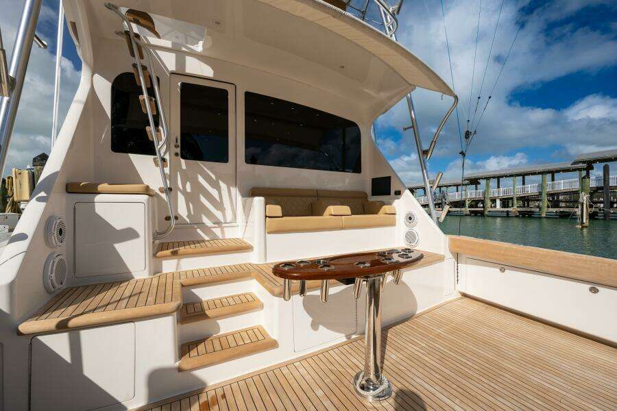 2006 Viking 68 Convertible