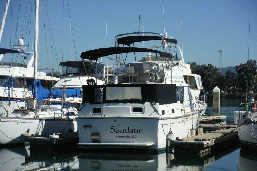 1987 Mainship Sundeck 36