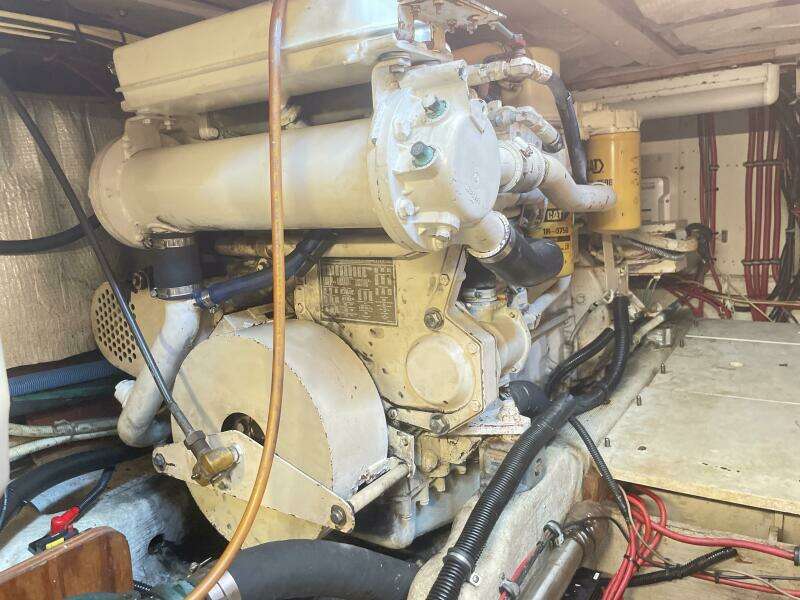 1995 Sabreline 36 Aft Cabin Trawler