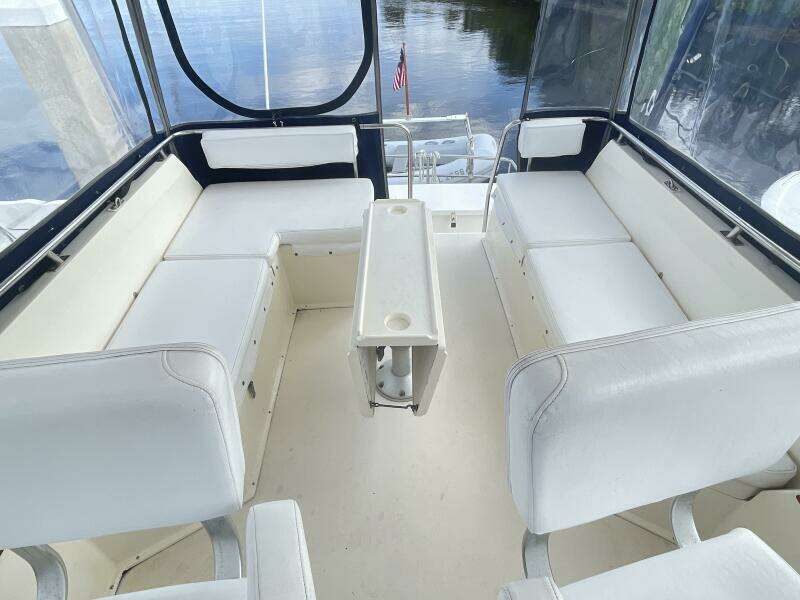 1995 Sabreline 36 Aft Cabin Trawler