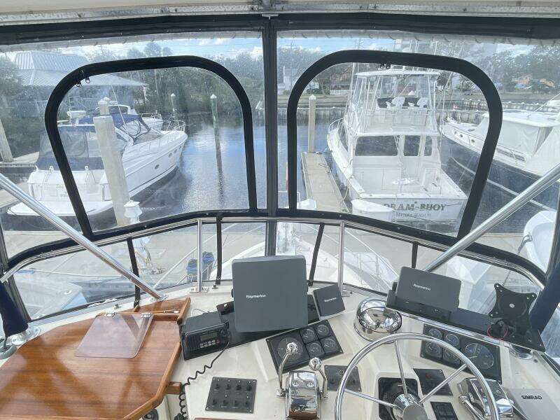1995 Sabreline 36 Aft Cabin Trawler
