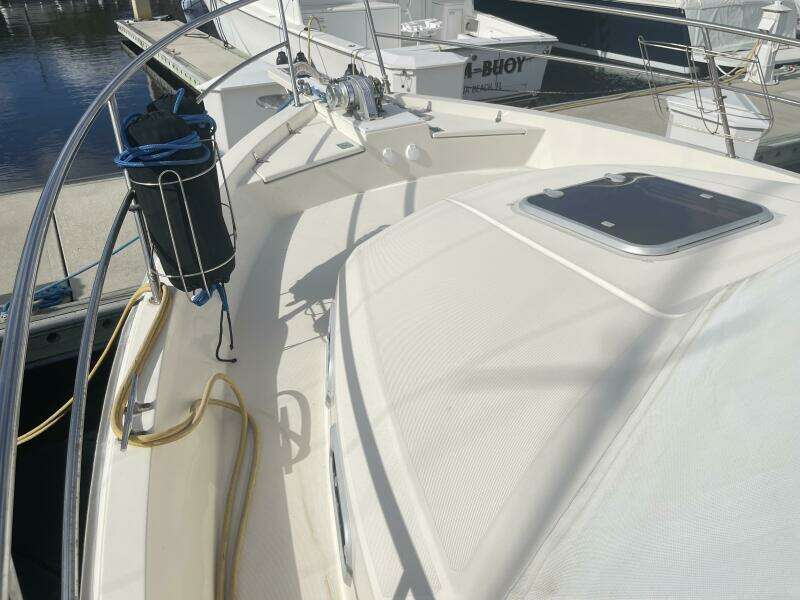 1995 Sabreline 36 Aft Cabin Trawler