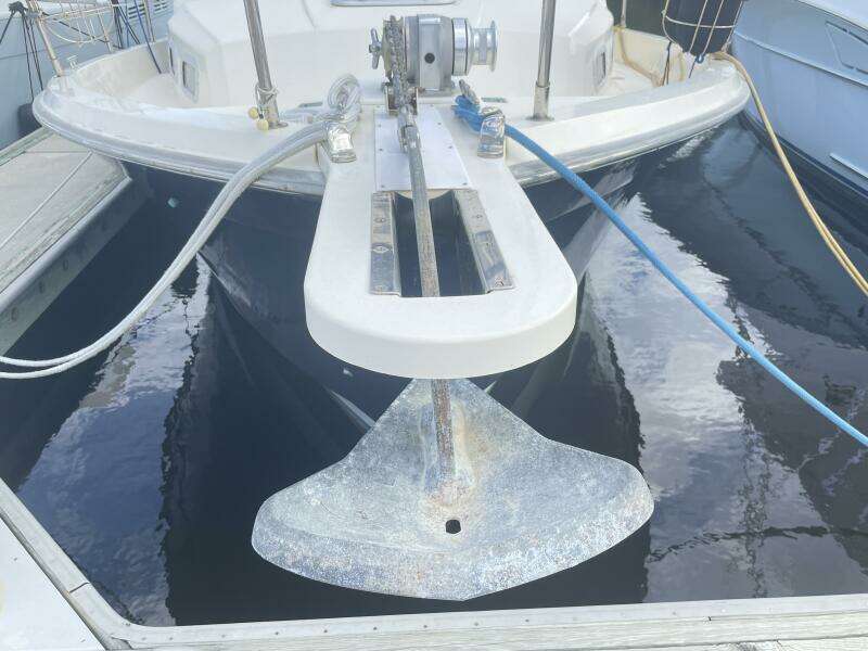 1995 Sabreline 36 Aft Cabin Trawler