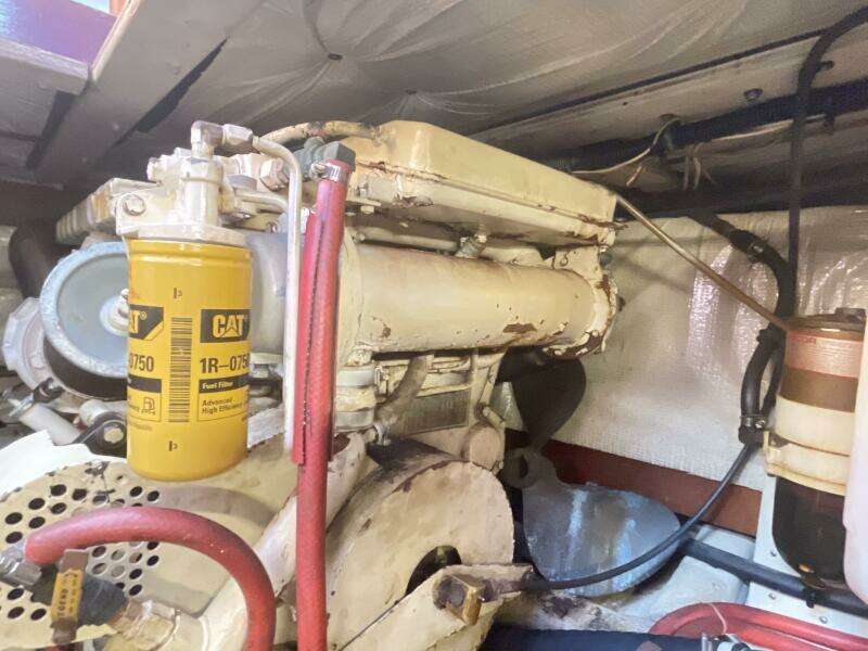 1995 Sabreline 36 Aft Cabin Trawler