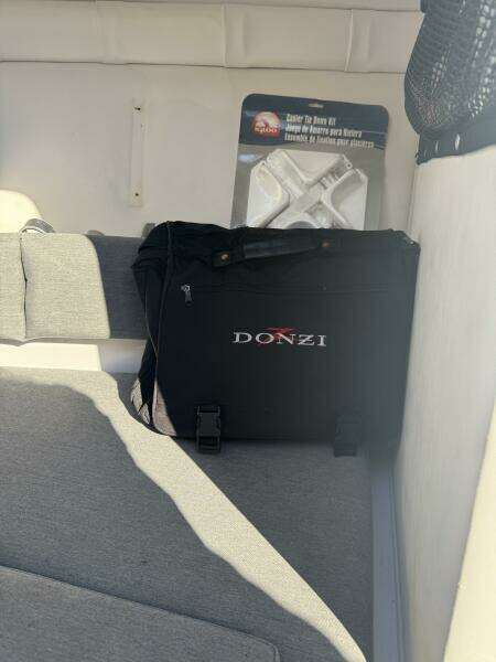 2004 Donzi 35 ZF Cuddy