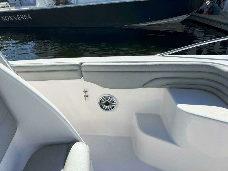 2004 Donzi 35 ZF Cuddy