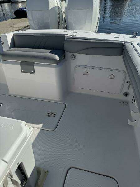 2004 Donzi 35 ZF Cuddy