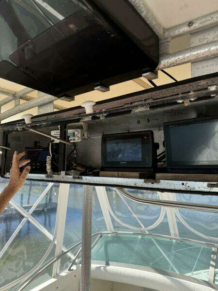 1983 Bertram 385 Convertible Cast Off II