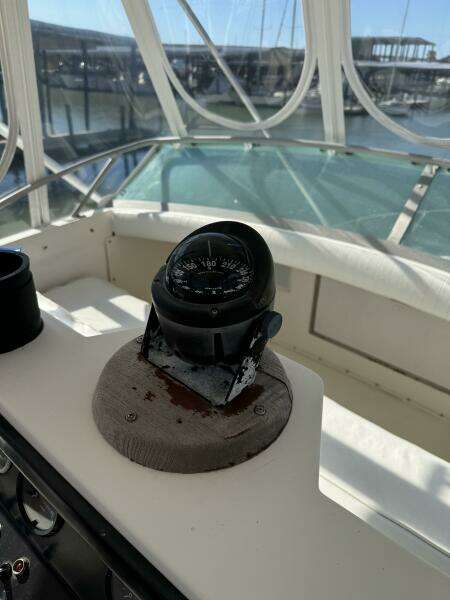 1983 Bertram 385 Convertible Cast Off II