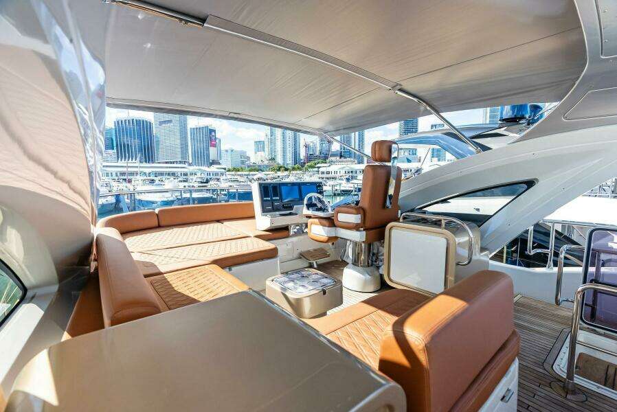 2014 Azimut 72S