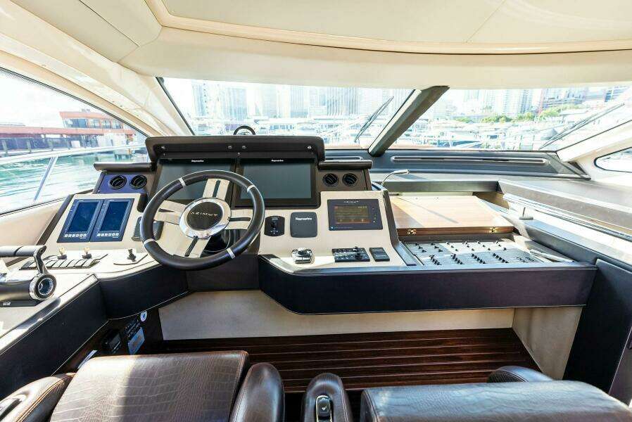 2014 Azimut 72S
