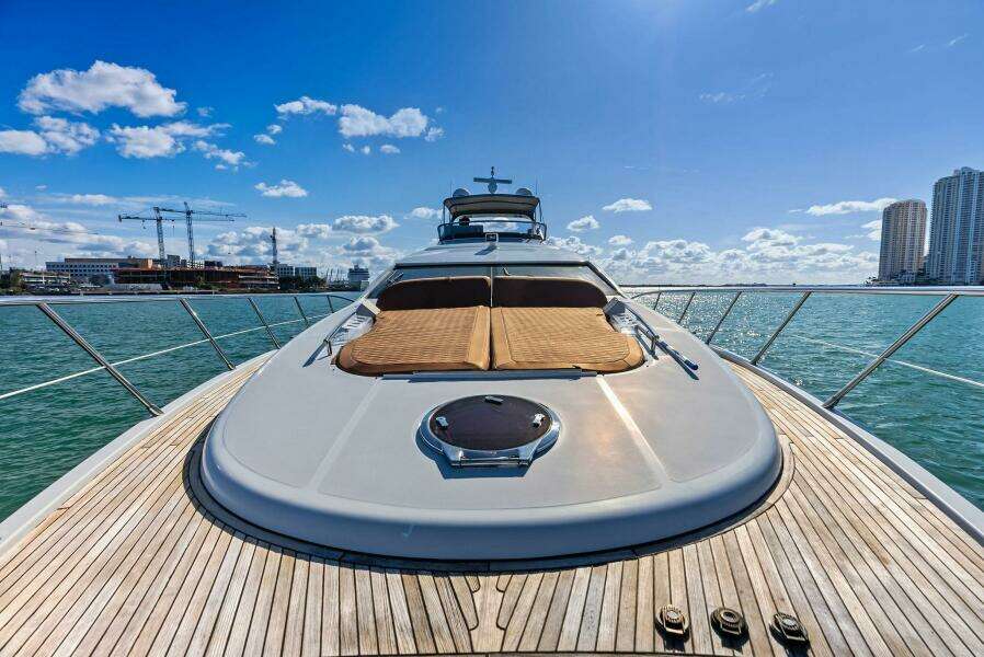 2014 Azimut 72S