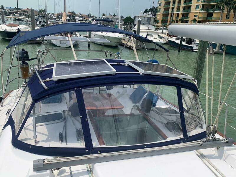 2003 Beneteau Oceanis 473
