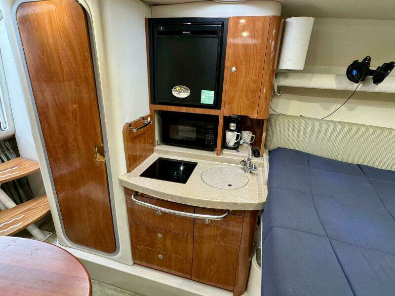 2004 Four Winns Vista 288
