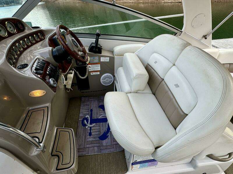 2004 Four Winns Vista 288