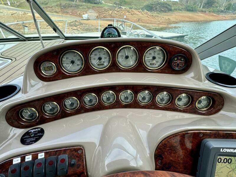 2004 Four Winns Vista 288