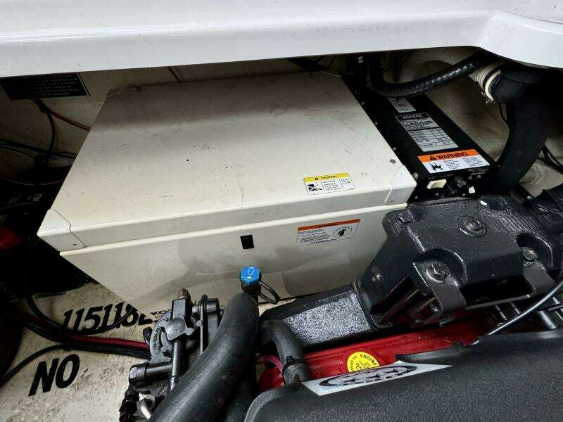 2004 Four Winns Vista 288