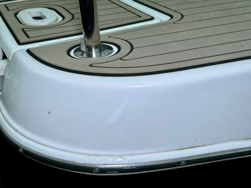 2004 Four Winns Vista 288