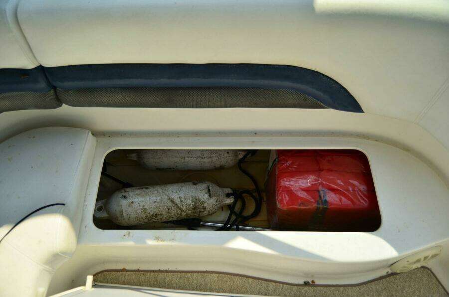 2011 Hurricane SUNDECK 217