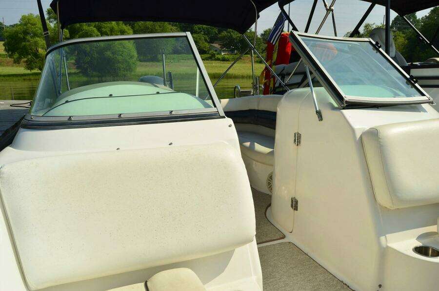 2011 Hurricane SUNDECK 217