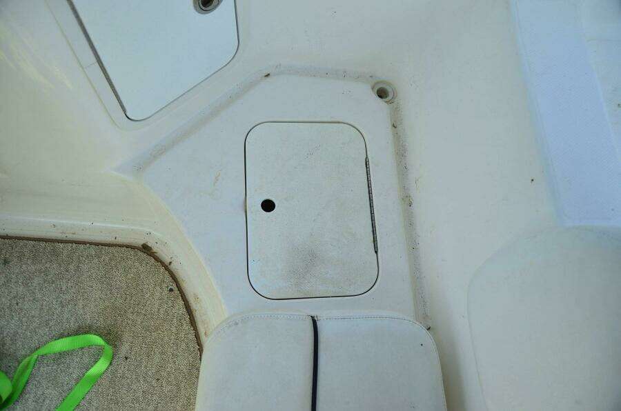 2011 Hurricane SUNDECK 217