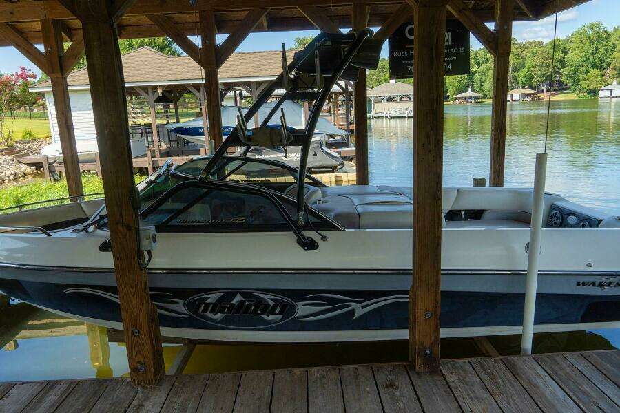 2003 Malibu Wakesetter 23 XTi