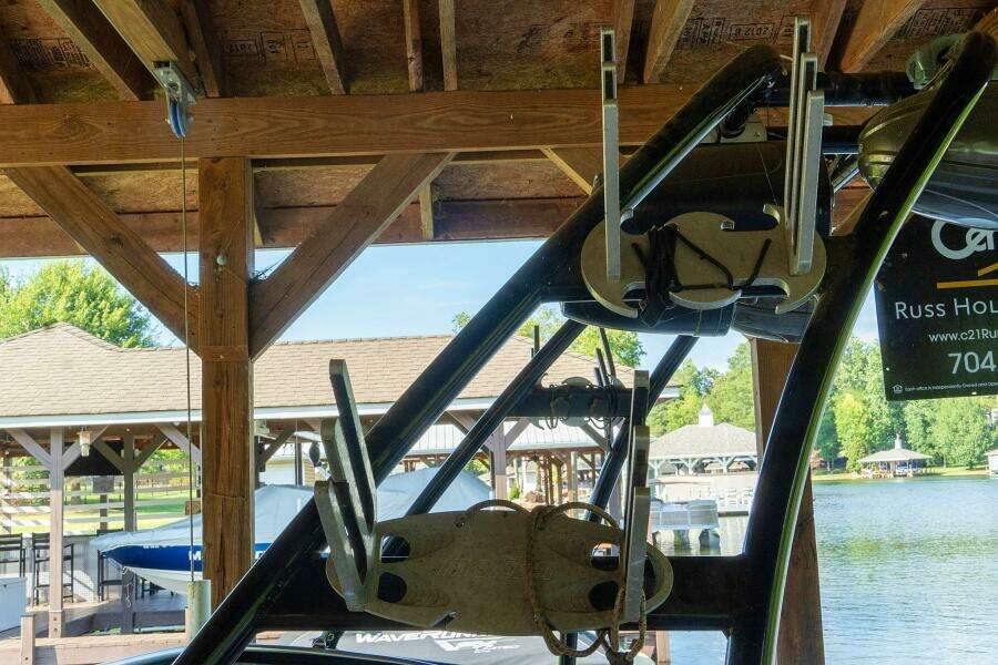 2003 Malibu Wakesetter 23 XTi