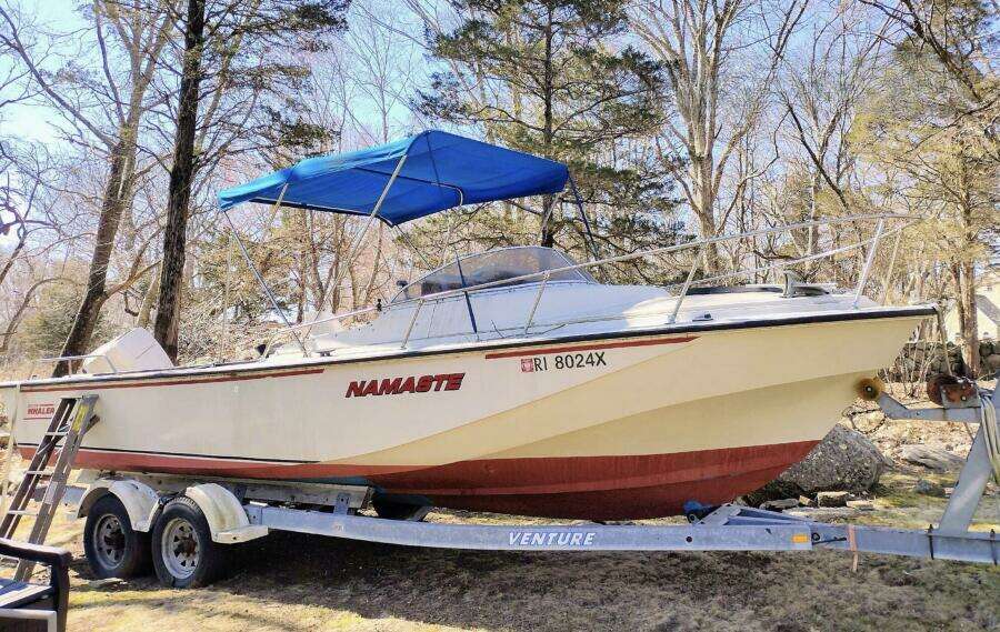 1983 Boston Whaler Revenge