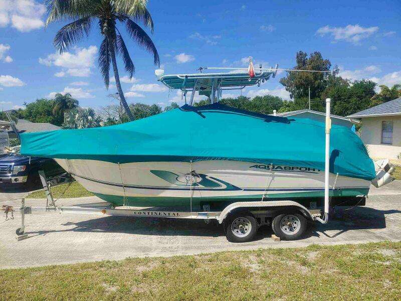 2001 Aquasport 219 CC