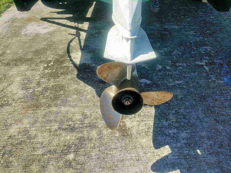 2001 Aquasport 219 CC