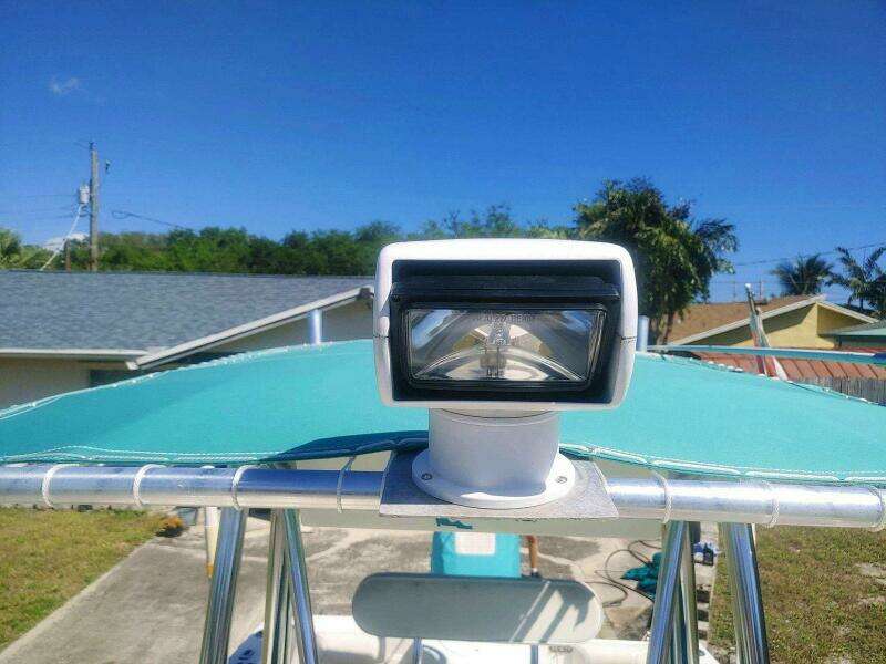 2001 Aquasport 219 CC