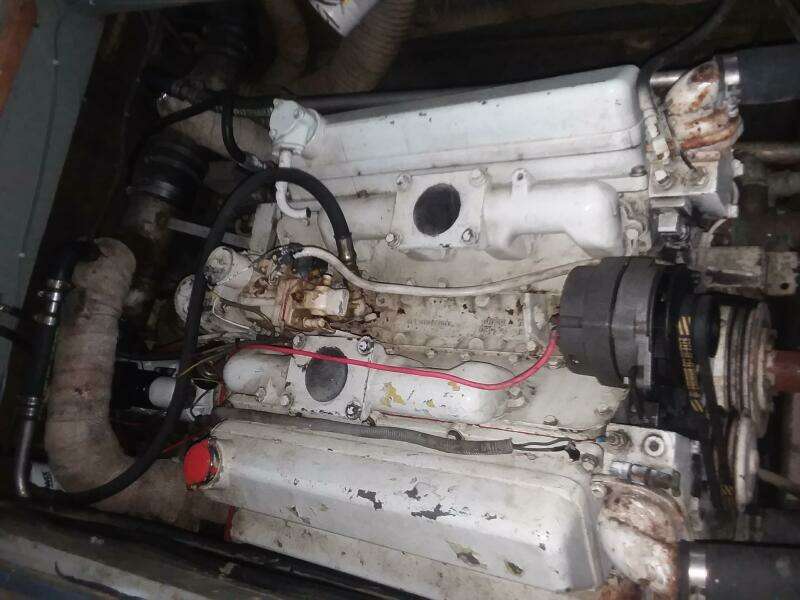 1979 Chris-Craft Catalina 350