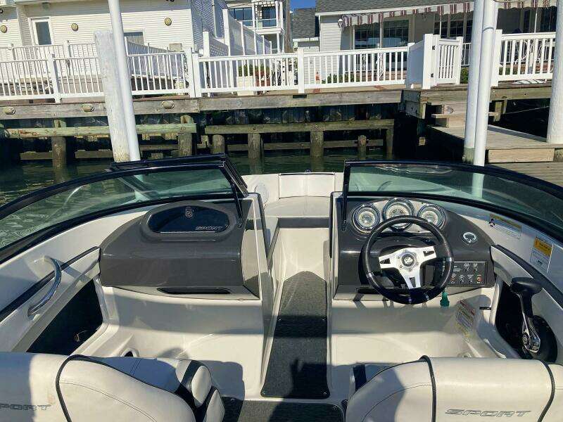 2012 Sea Ray 190 Sport