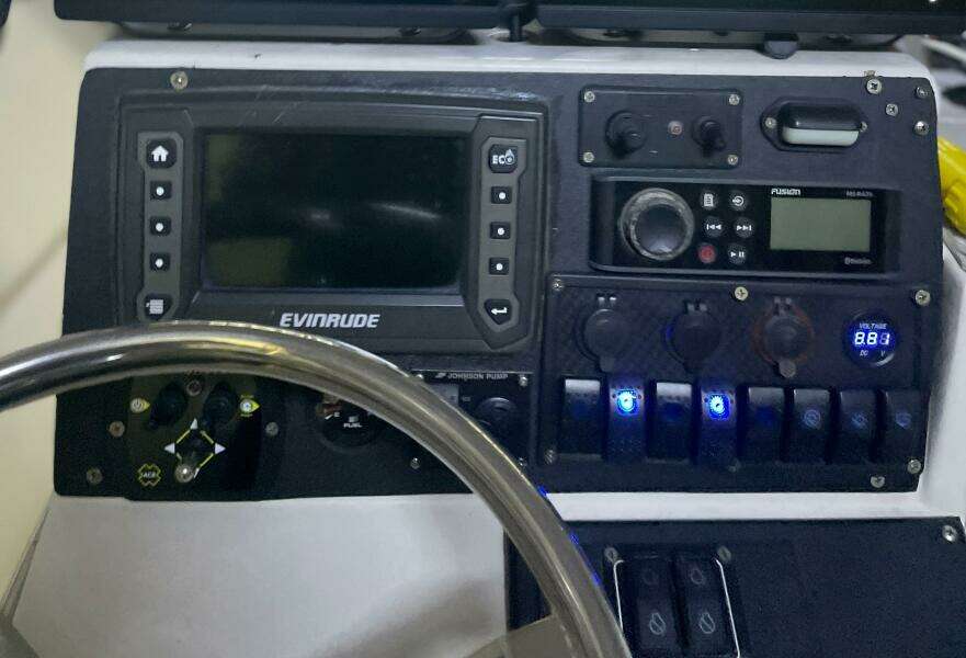 1990 Wellcraft Scarab 30 Cuddy