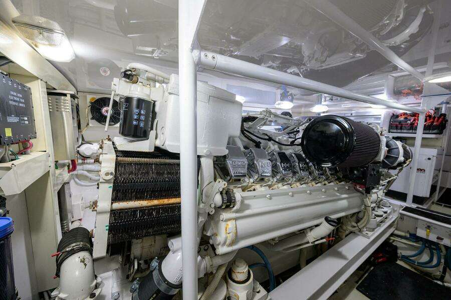 2004 Viking 65 Enclosed Bridge w/Tower