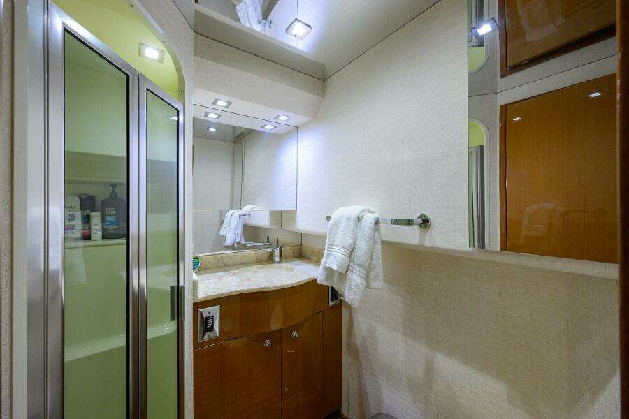 2004 Viking 65 Enclosed Bridge w/Tower