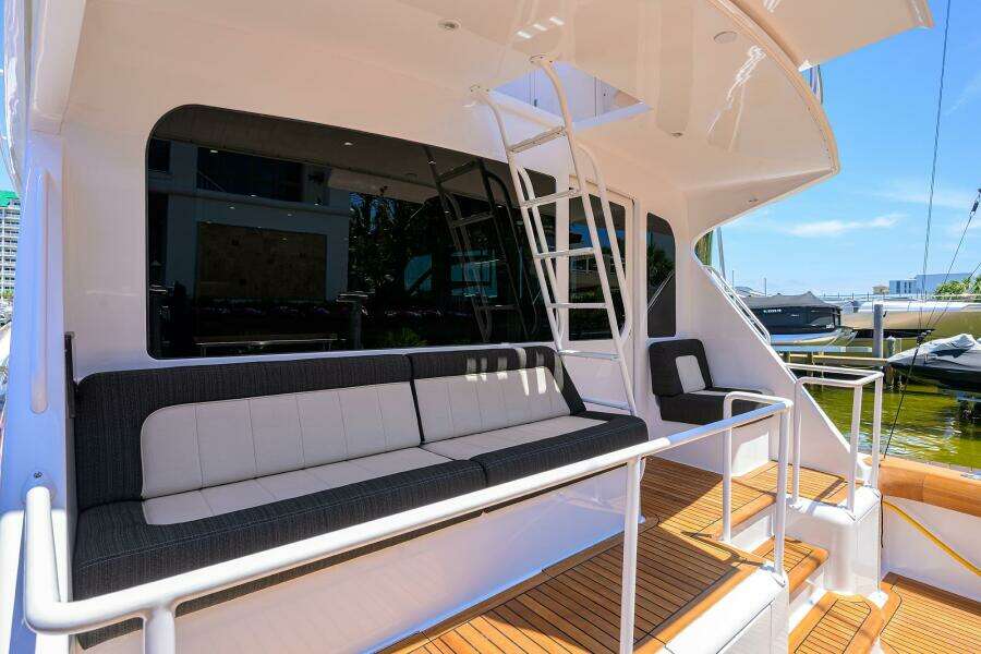 2004 Viking 65 Enclosed Bridge w/Tower