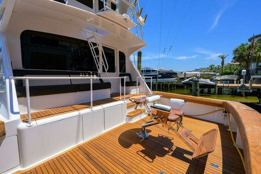 2004 Viking 65 Enclosed Bridge w/Tower