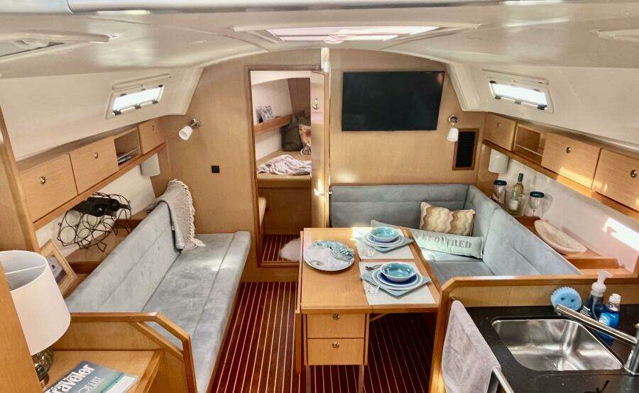 2011 Bavaria 36 Cruiser