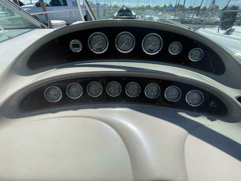 2005 Monterey 322 Cruiser