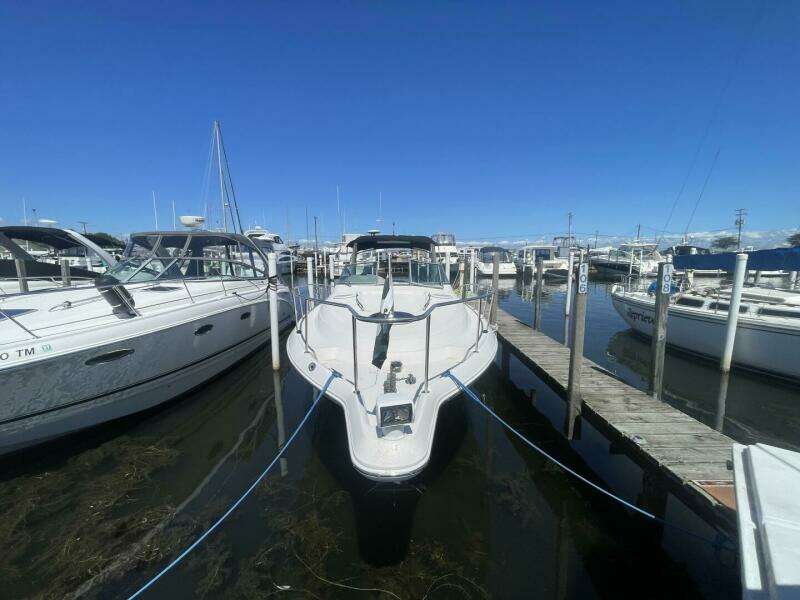 2005 Monterey 322 Cruiser